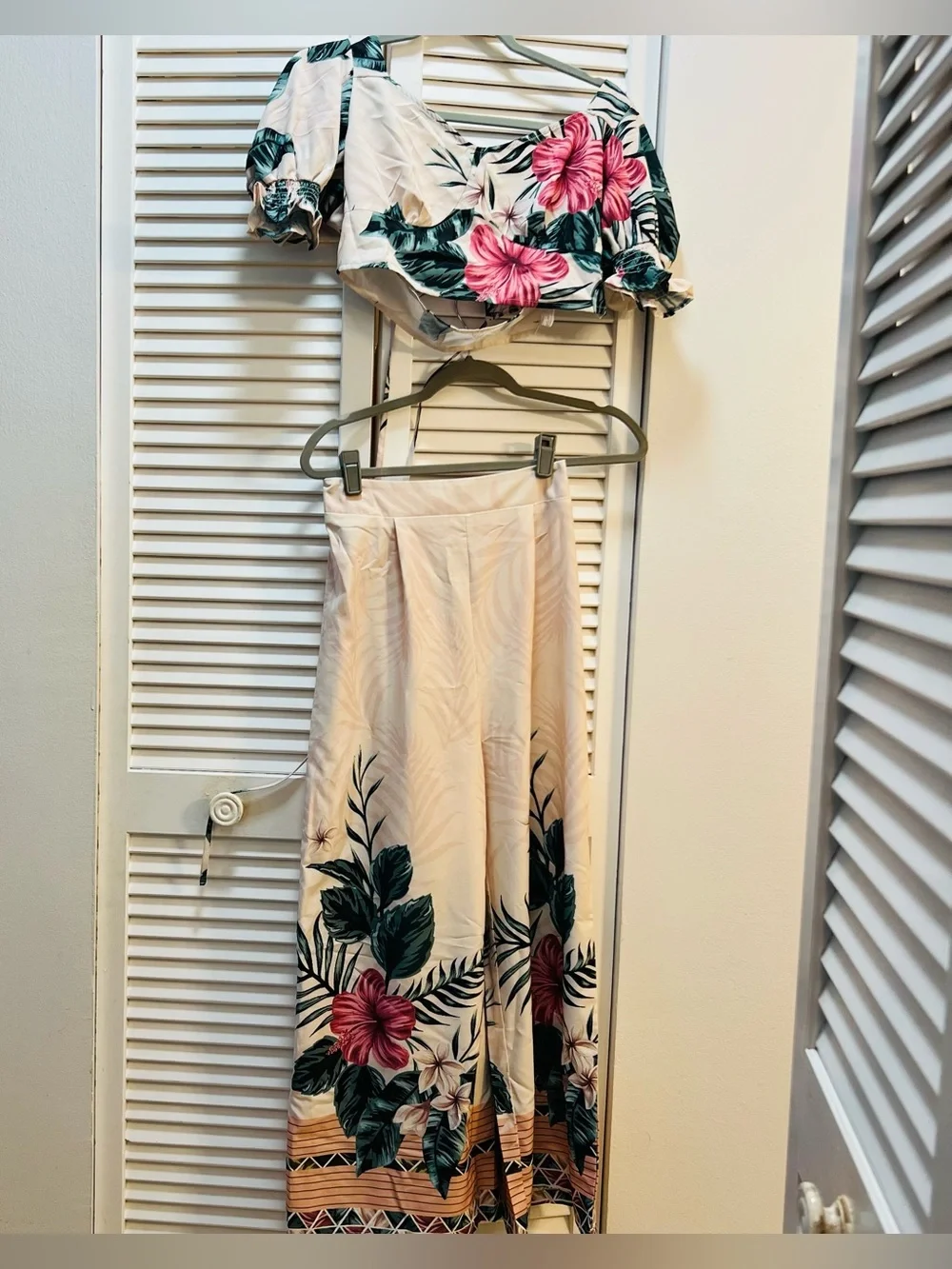 SHEIN Cream Floral Two-Piece Crop Top & Wide Leg Pants Set